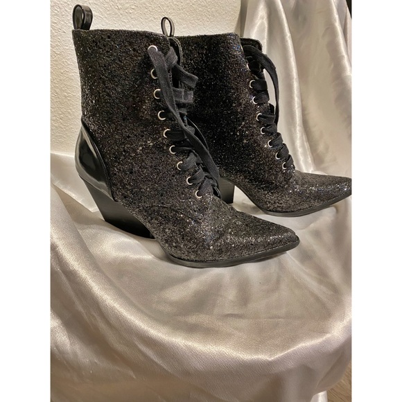 Black glitter witch boots. - Picture 1 of 5